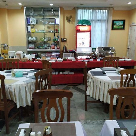 San Yar Shwe Pyi Hotel Rangoon Buitenkant foto
